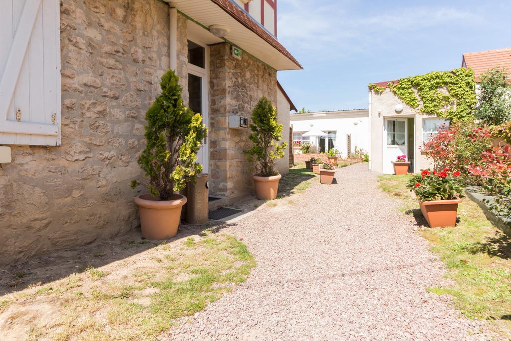 Le Canada Hermanville-sur-Mer Ngoại thất bức ảnh